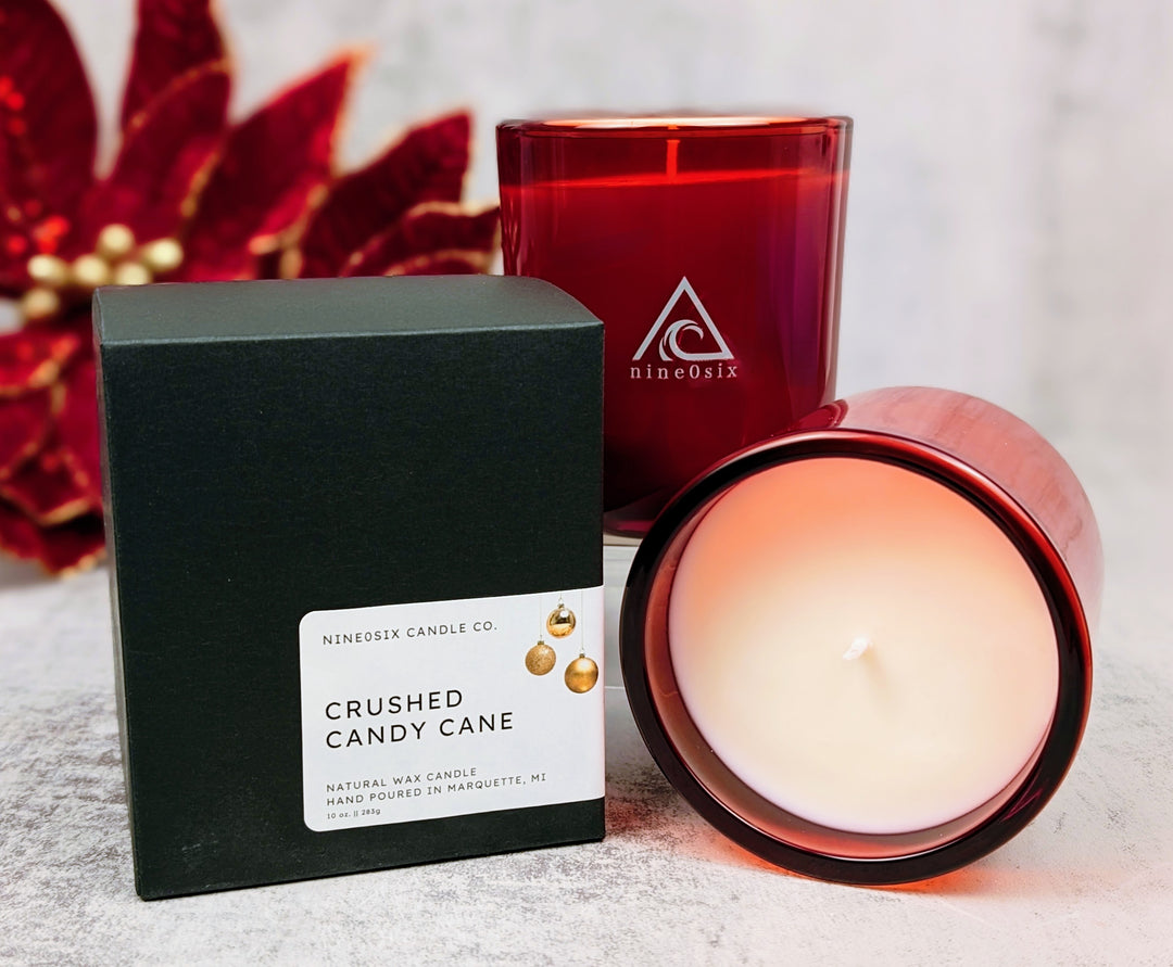 Signature Candle - Crushed Candy Cane