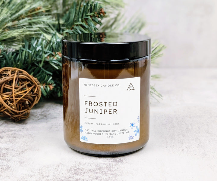 Amber Jar Candle - Frosted Juniper