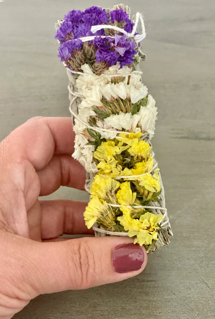 White Sage Smudge Stick w/ Multi Sinuata Flowers
