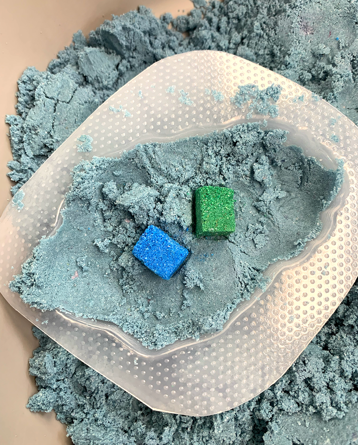 Color Changing Dinosaur Fossil Bath Bomb