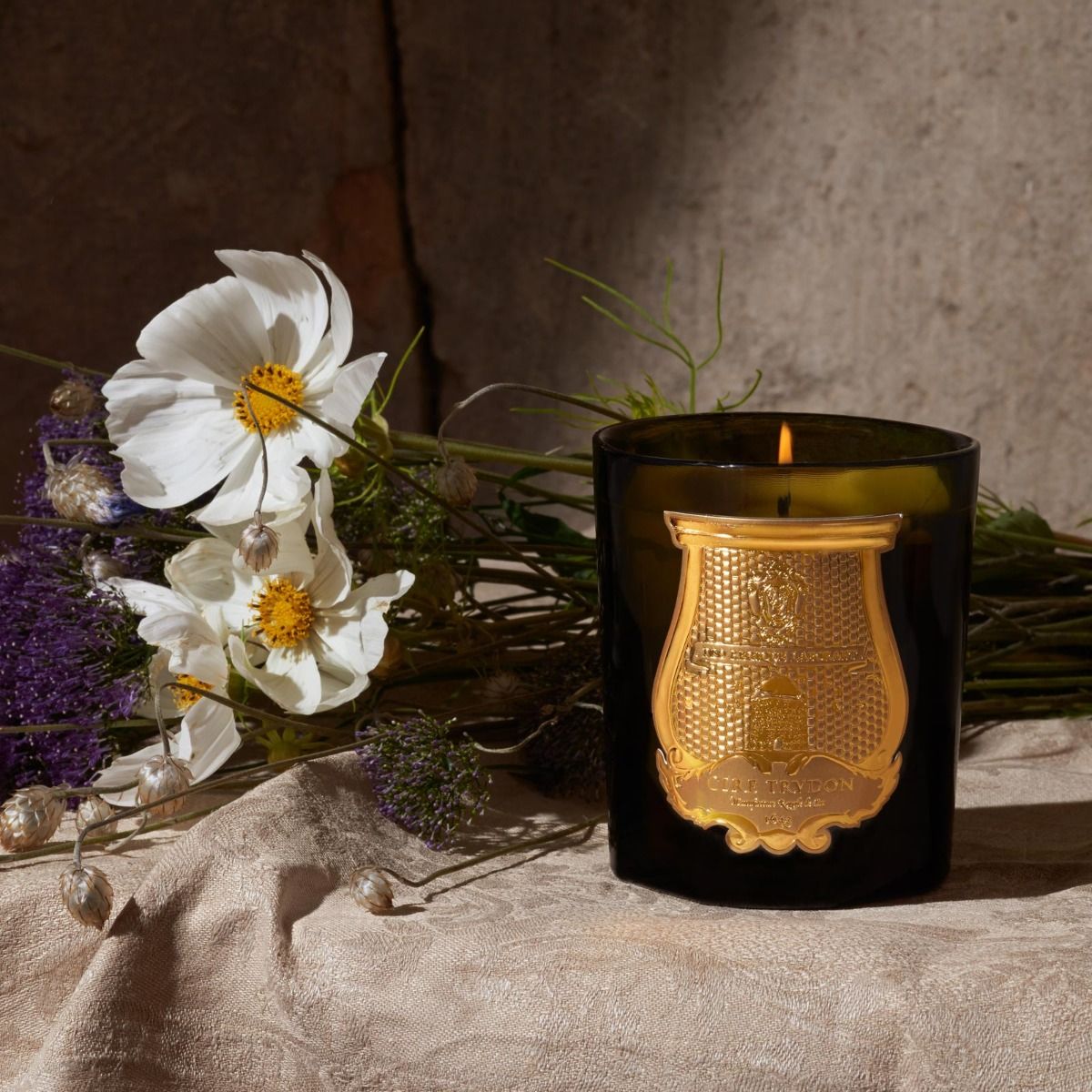 Trudon - Madeline (Floral Leather) Candle